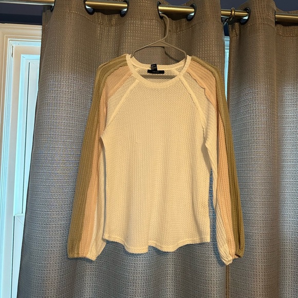 Sweater - Picture 2 of 2